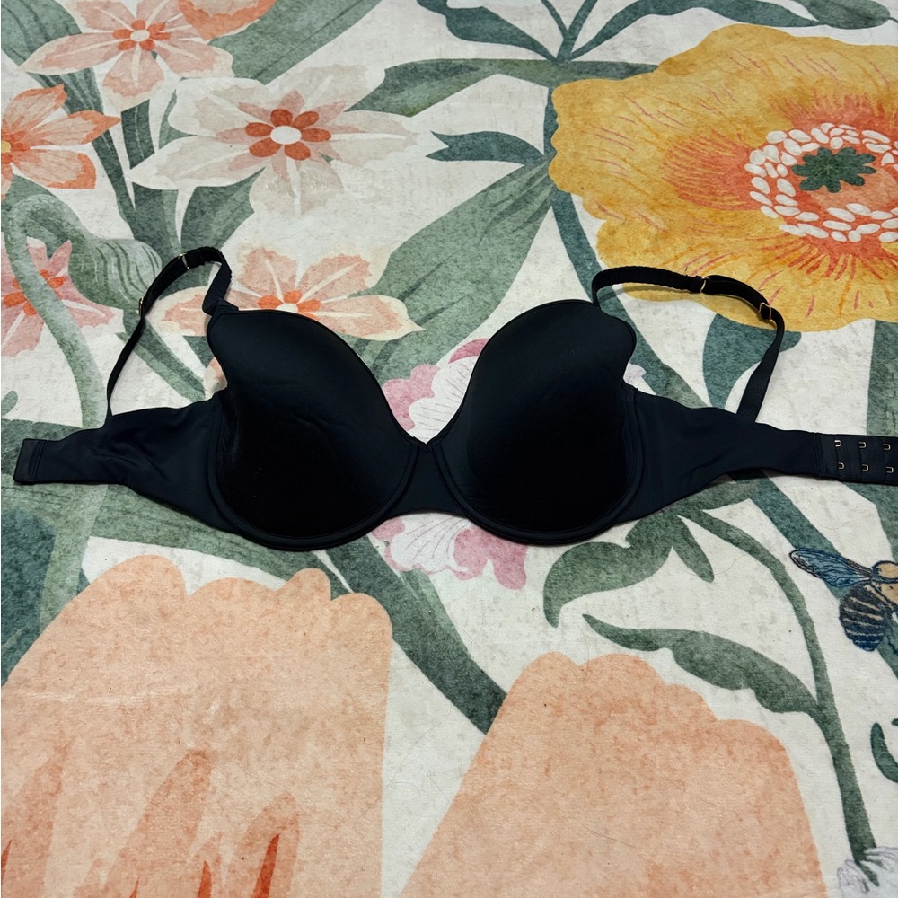 Third love 32G 24/7 classic tshirt bra black